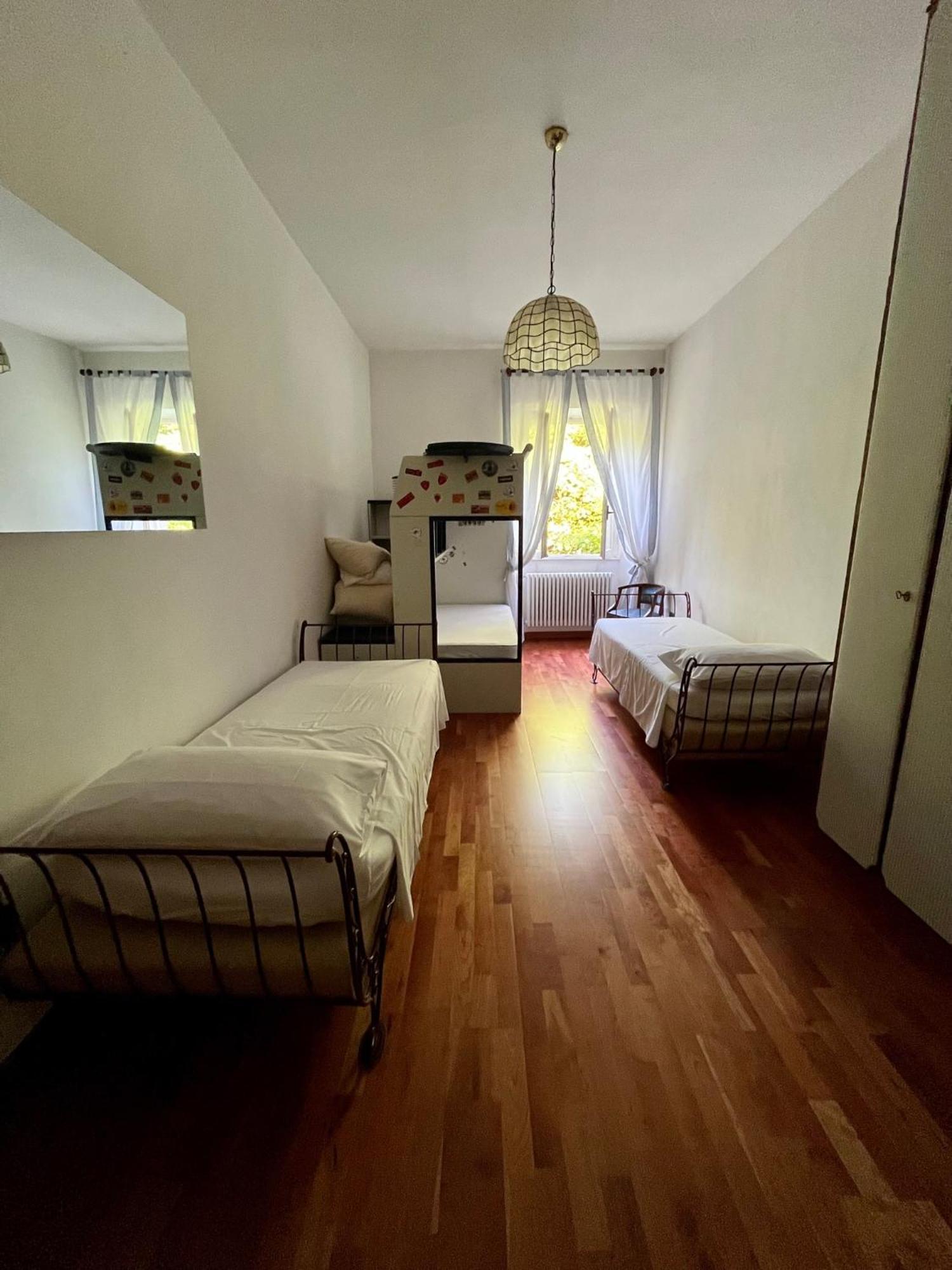 Villa Moia Varese Buitenkant foto