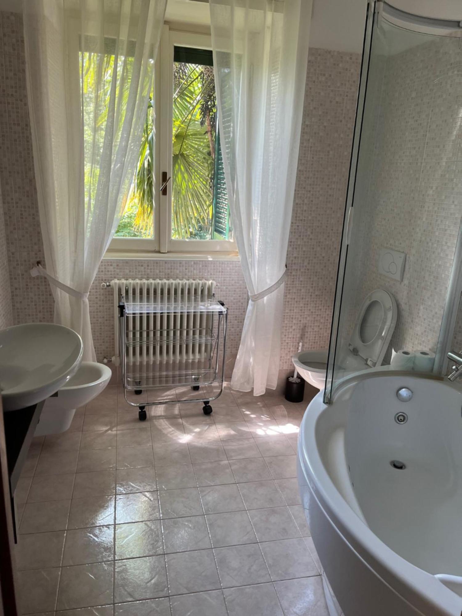 Villa Moia Varese Buitenkant foto